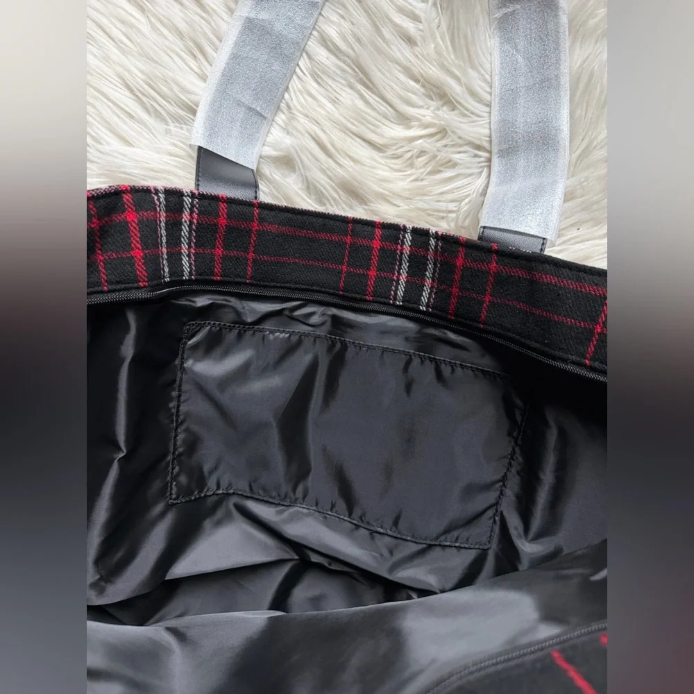 Victoria’s Secret plaid tote bag - Picture 6 of 10